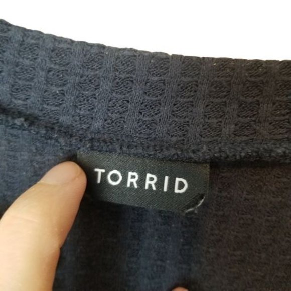 Torrid Womens 2X Navy Blue Short Sleeves Button Ti - Picture 6 of 9